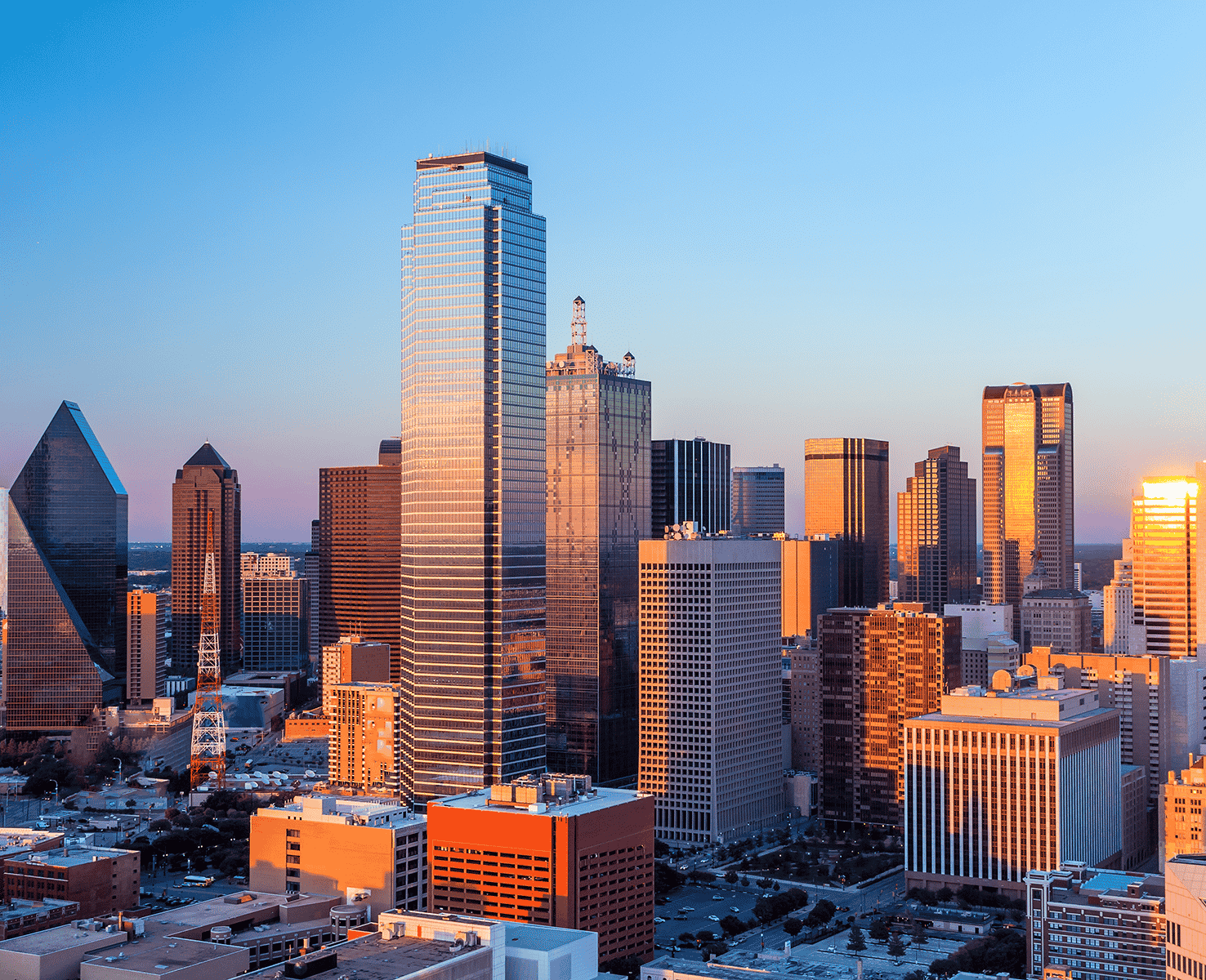 Skyline von Dallas bei Sonnenuntergang