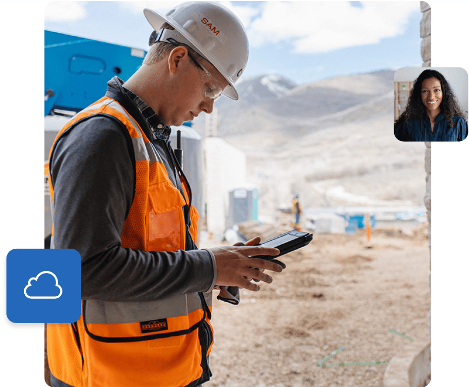 Ingenieur auf der Baustelle mit Tablet, Bluebeam Cloud-Symbol, Zusammenarbeit mit dem Büro